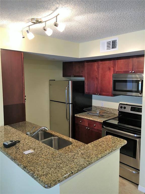 Condo for rent at 5160 Conroy Rd #1424, Orlando, FL 32811