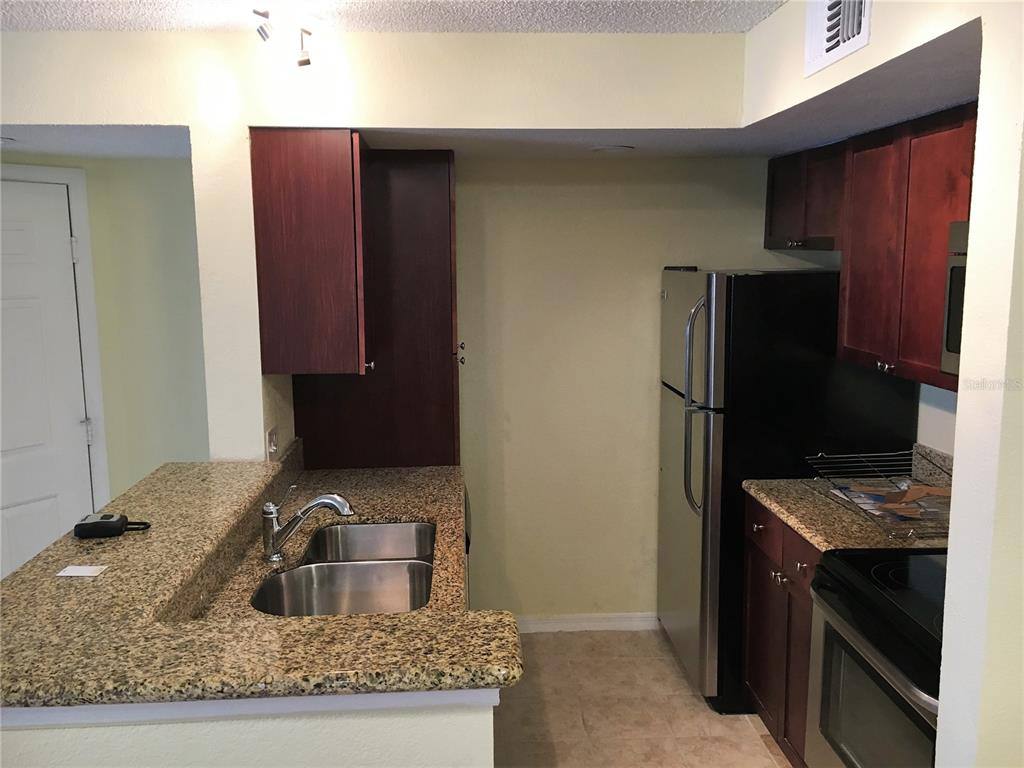 Condo for rent at 5160 Conroy Rd #1424, Orlando, FL 32811