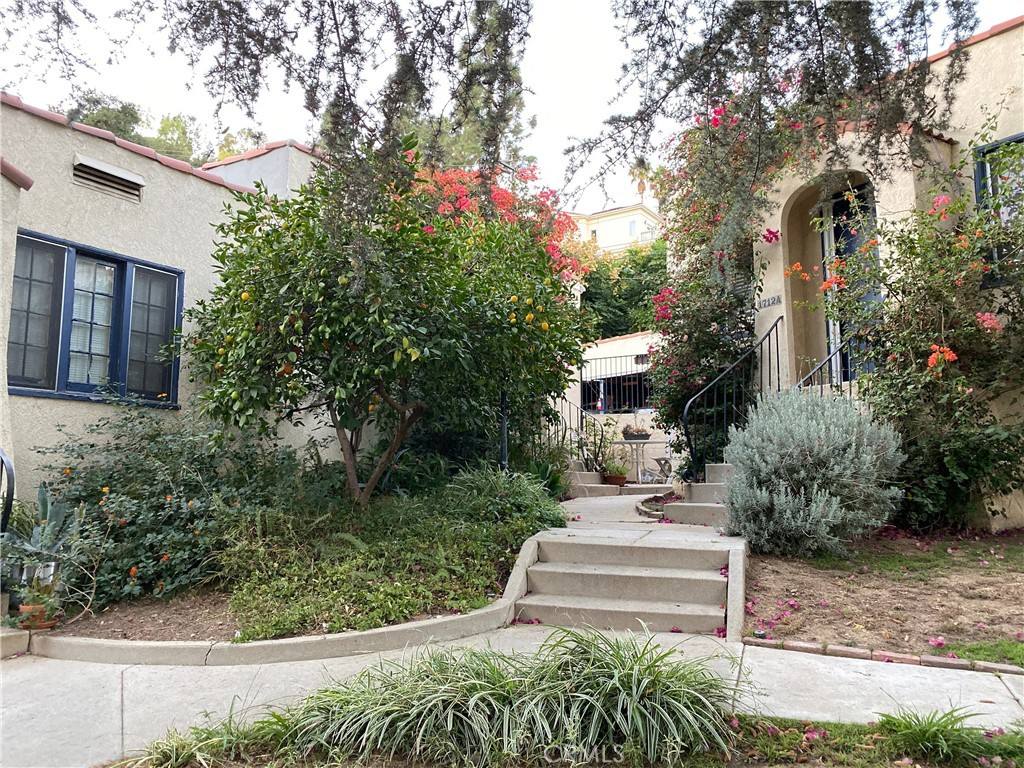 Apartment for rent at 1714 Gillette Crescent #1714C, South Pasadena, CA 91030