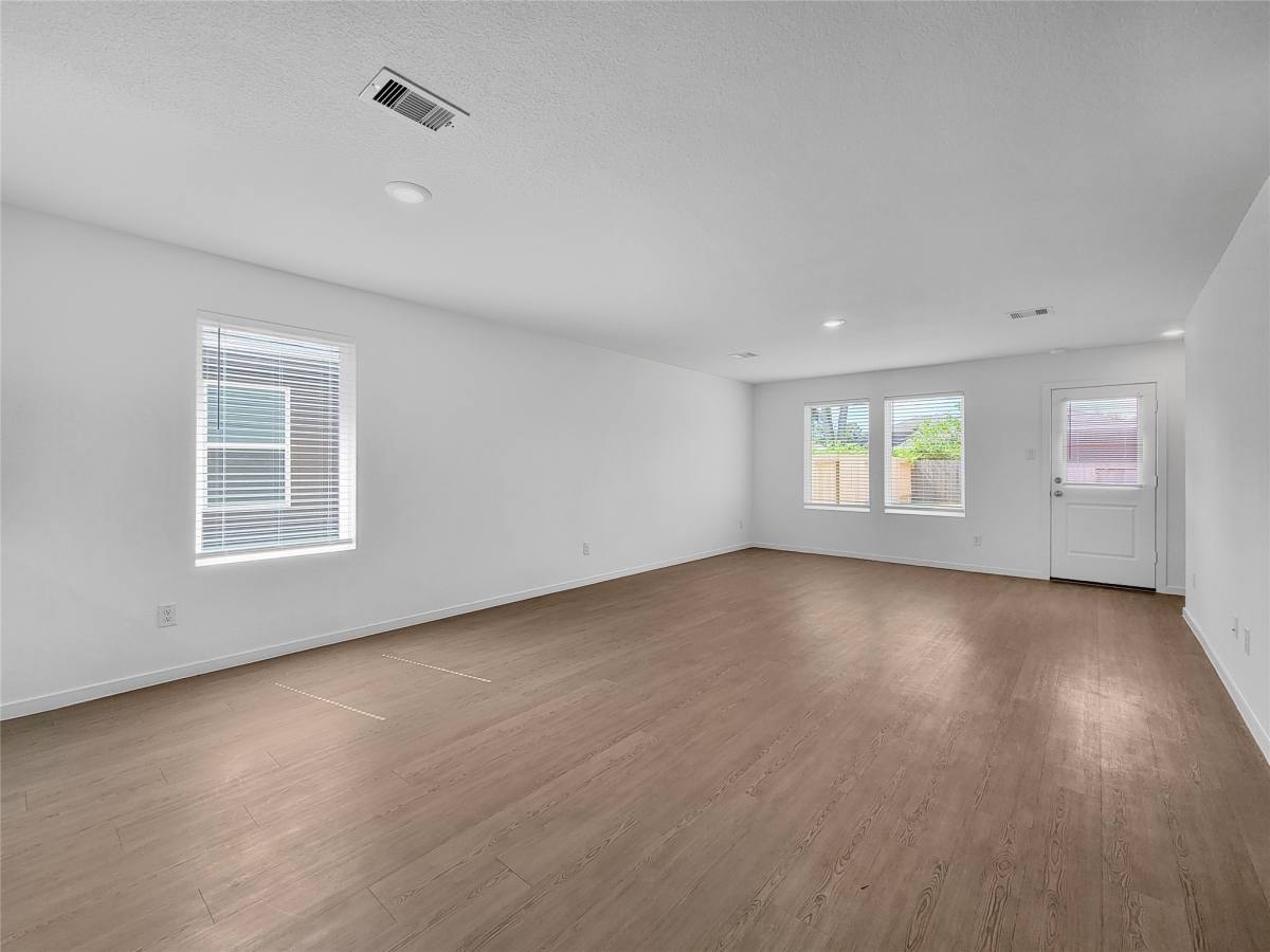 Apartment for rent at 273 Douglas Hills Dr #273, Magnolia, TX 77354
