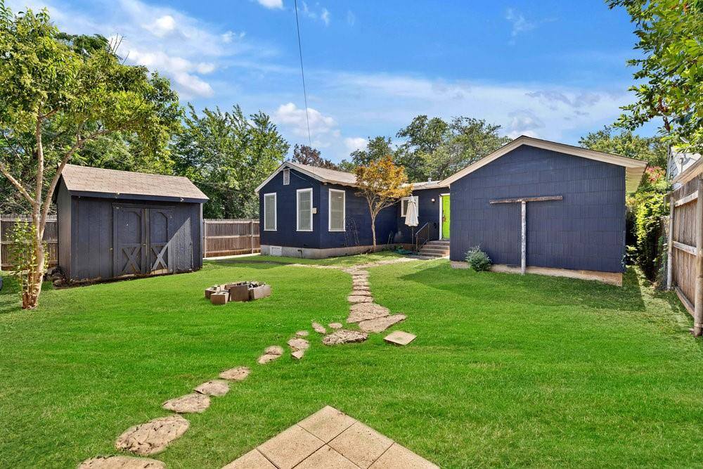 Apartment for rent at 2716 Wayside Ave, Fort Worth, TX 76110