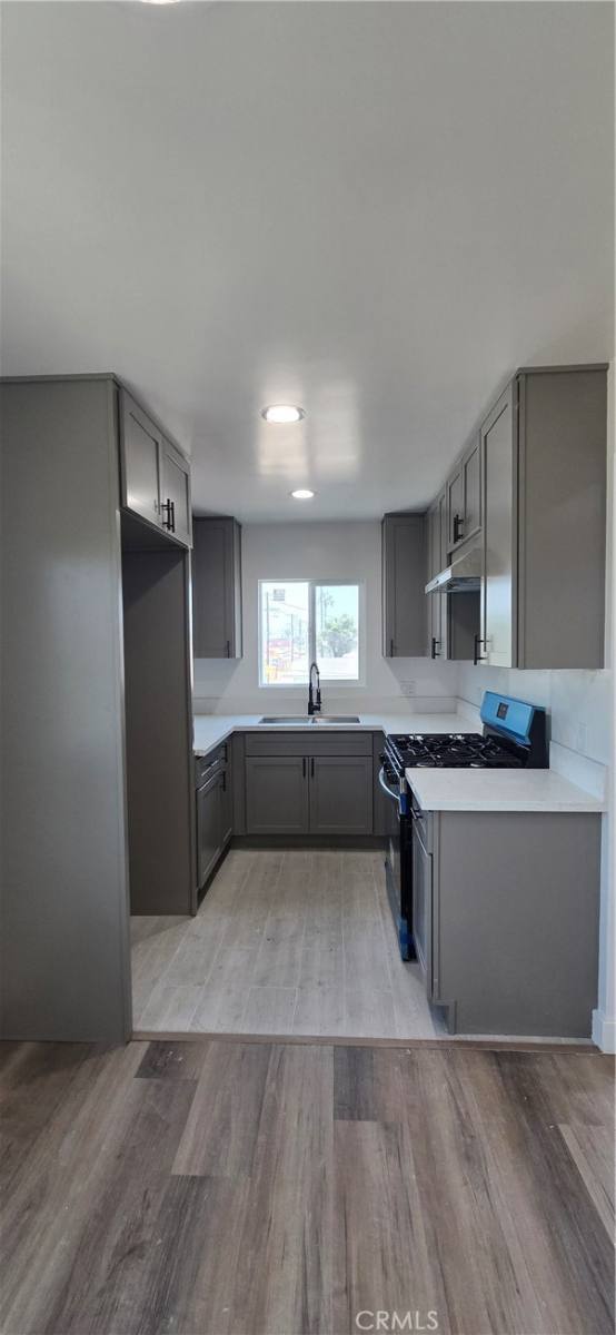 Apartment for rent at 833 E 92nd St #833, Los Angeles, CA 90002