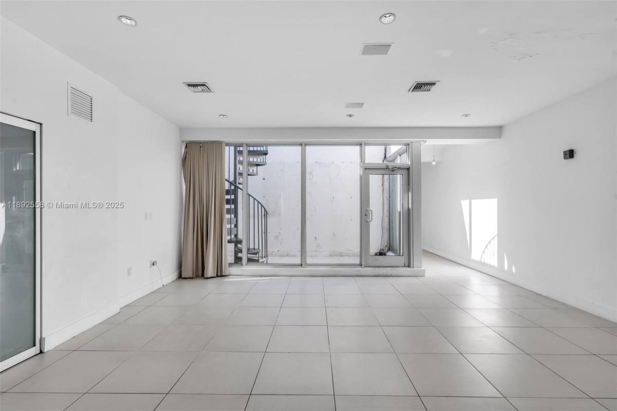 Apartment for rent at 229 8th St #229C, Miami Beach, FL 33139