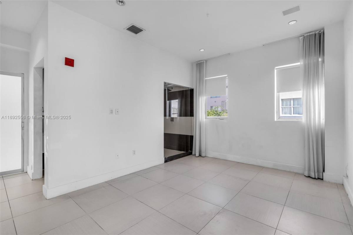 Apartment for rent at 229 8th St #229C, Miami Beach, FL 33139