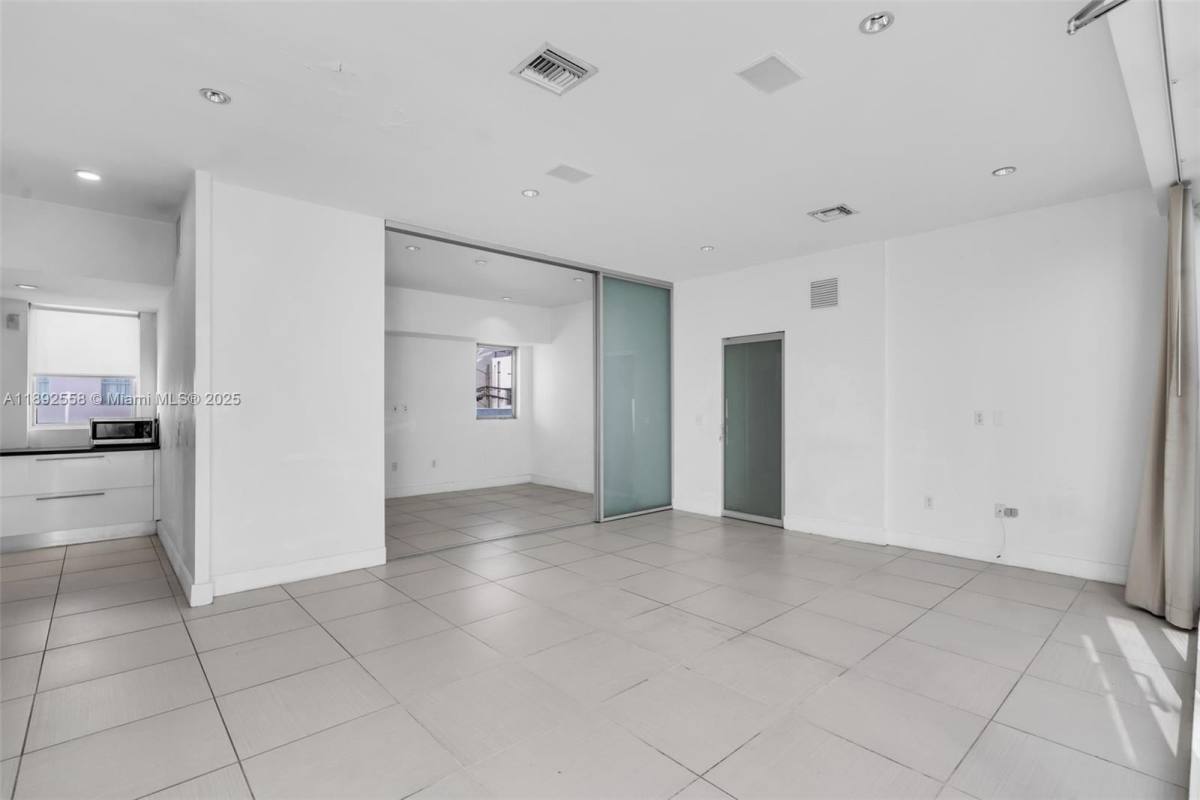 Apartment for rent at 229 8th St #229C, Miami Beach, FL 33139