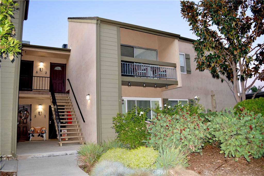 Condo for rent at 24525 Trevino Dr #24525U2, Valencia, CA 91355