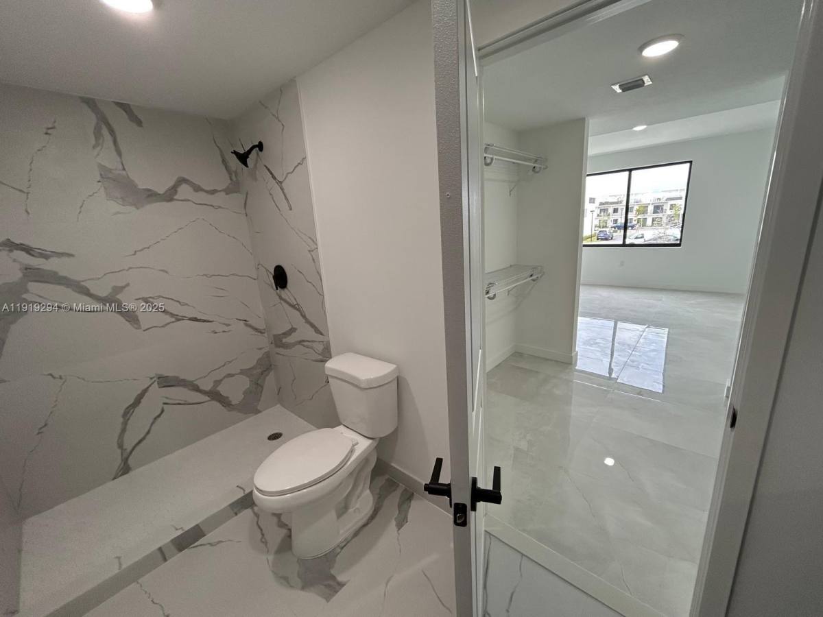 Townhouse for rent at 14568 SW 261st Terrace, Homestead, FL 33032