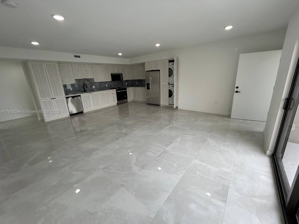 Townhouse for rent at 14568 SW 261st Terrace, Homestead, FL 33032