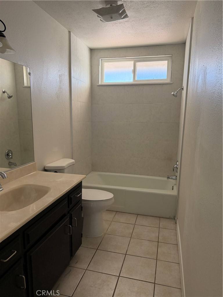 Apartment for rent at 15225 Ramona Rd, Apple Valley, CA 92307
