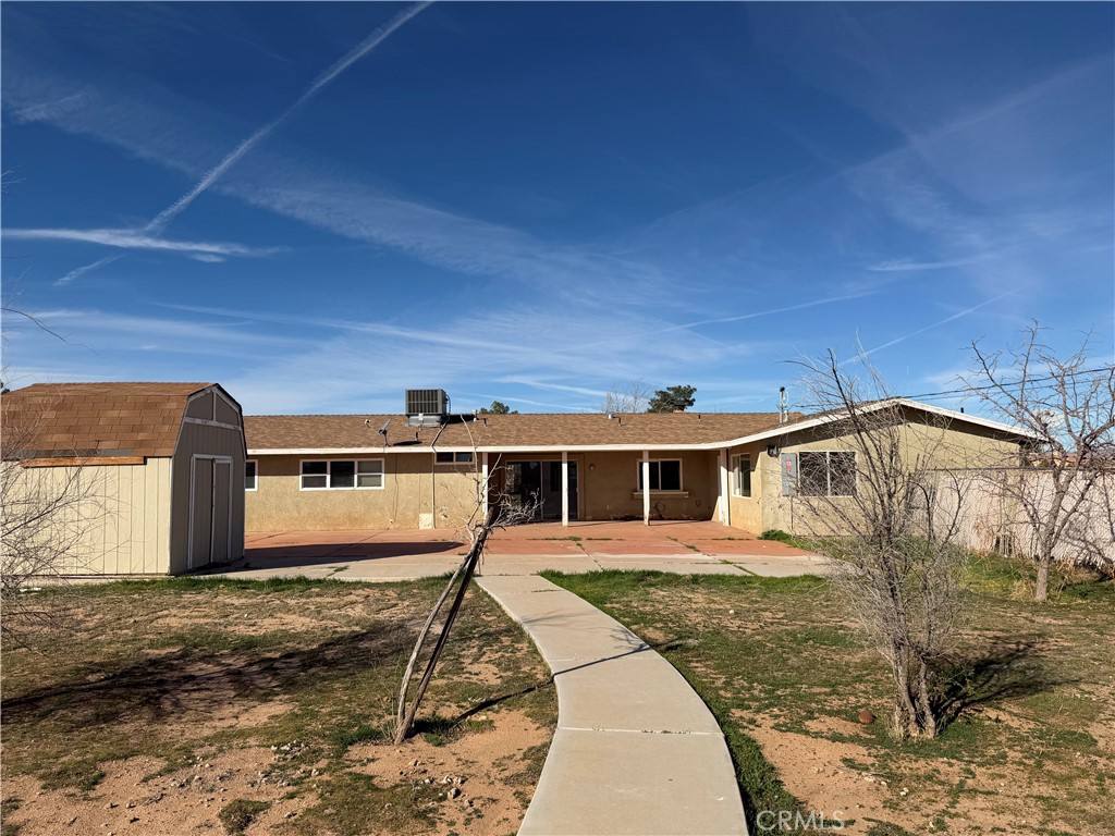 Apartment for rent at 15225 Ramona Rd, Apple Valley, CA 92307
