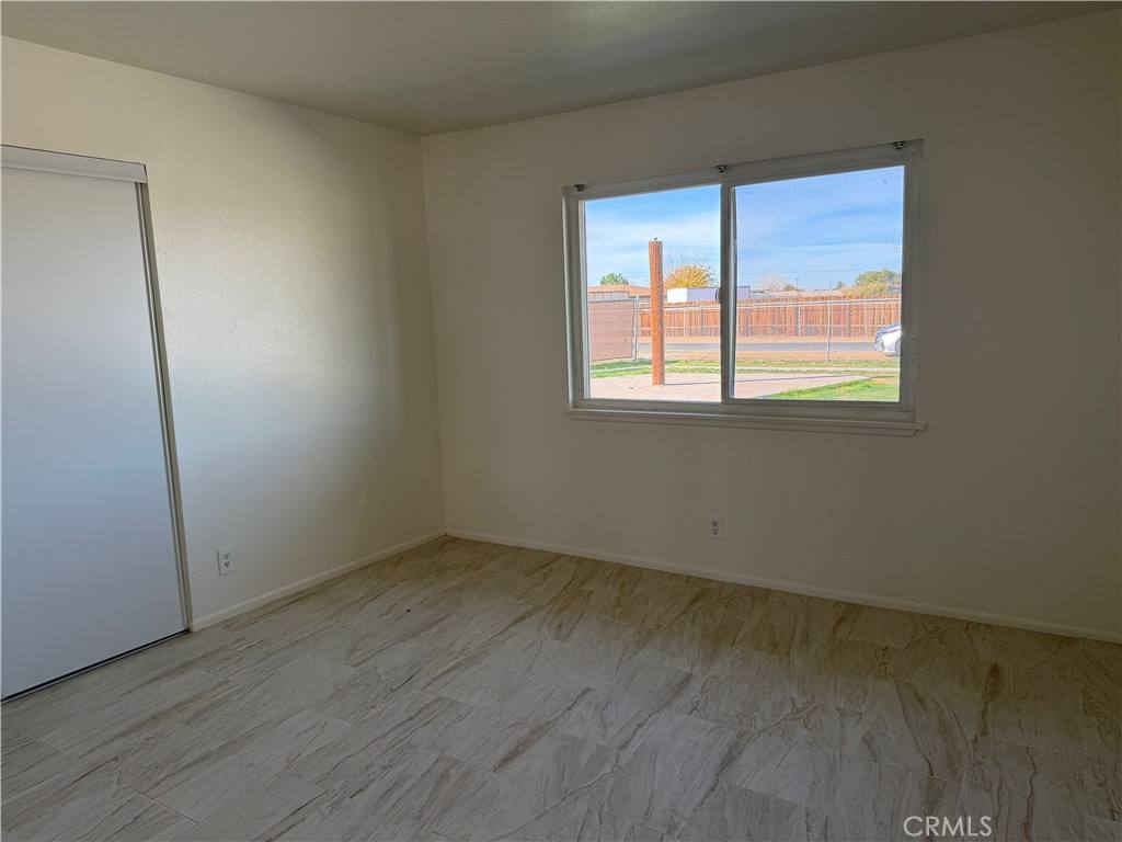 Apartment for rent at 15225 Ramona Rd, Apple Valley, CA 92307