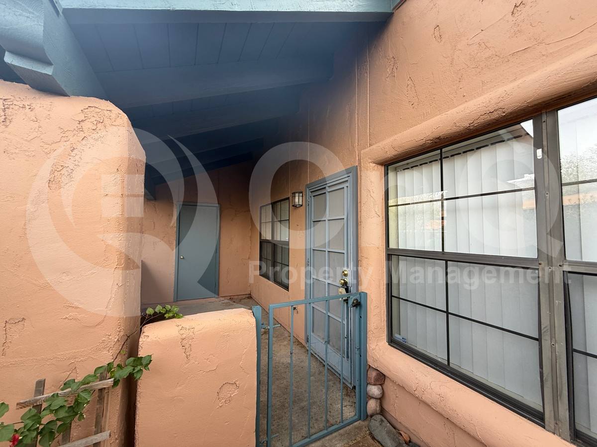 Townhouse for rent at 5434 N Via Del Arbolito, Tucson, AZ 85750
