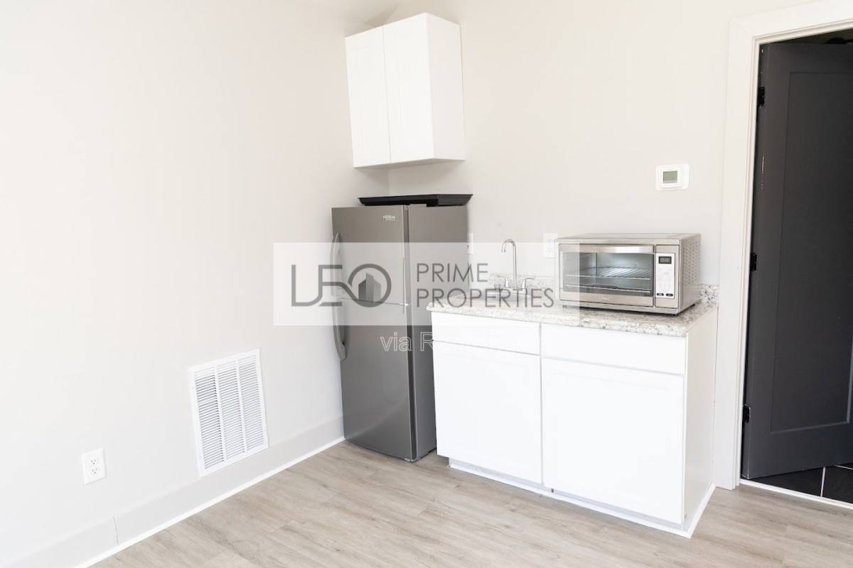 Townhouse for rent at 2715 Sarazen Court, Decatur, GA 30032