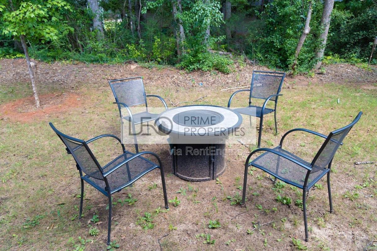 Townhouse for rent at 2715 Sarazen Court, Decatur, GA 30032