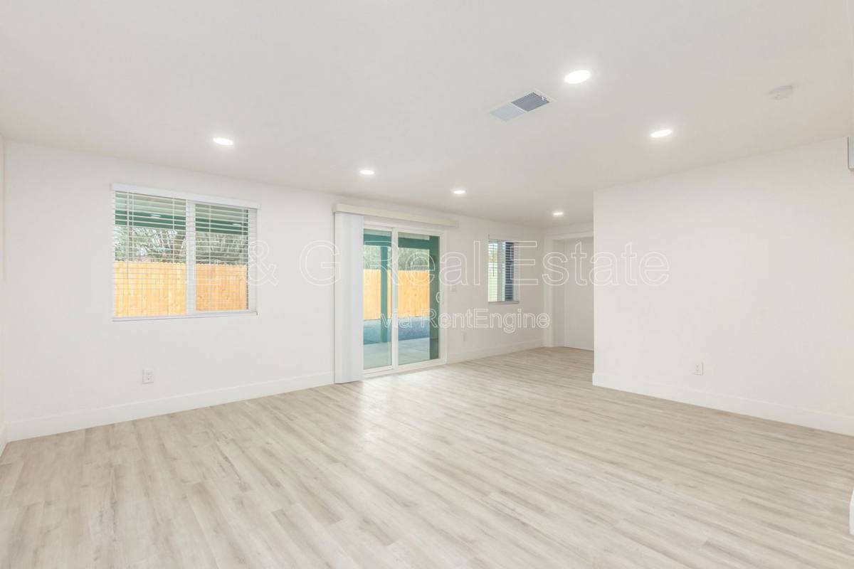 House for rent at 120 W Hu Esta Dr, Tempe, AZ 85282