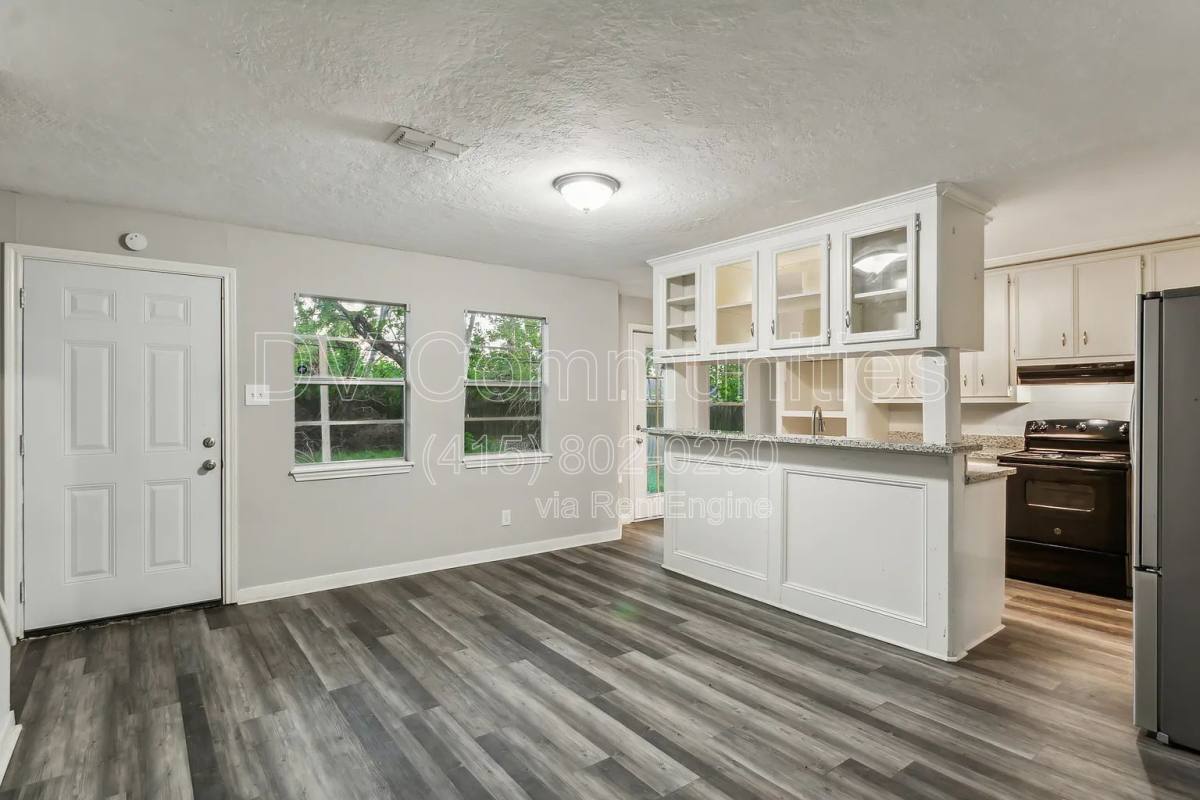 House for rent at 1617 3rd St, League City, TX 77573