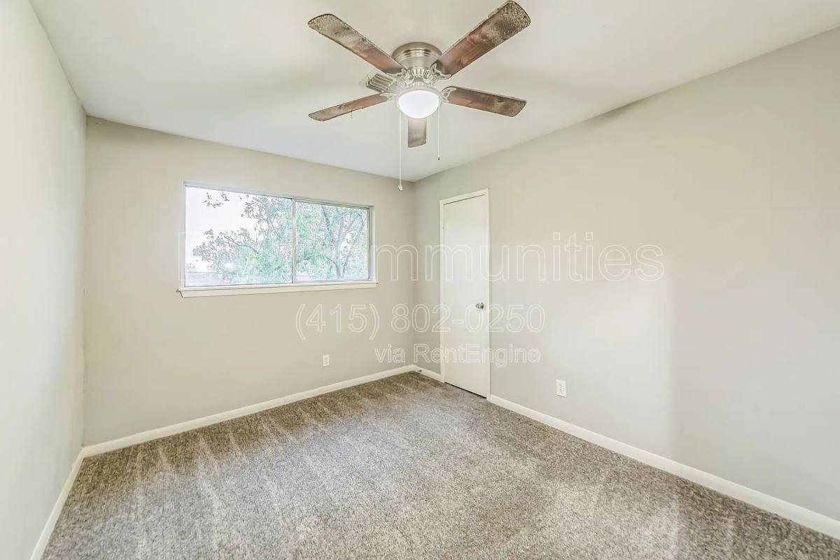 House for rent at 1617 3rd St, League City, TX 77573