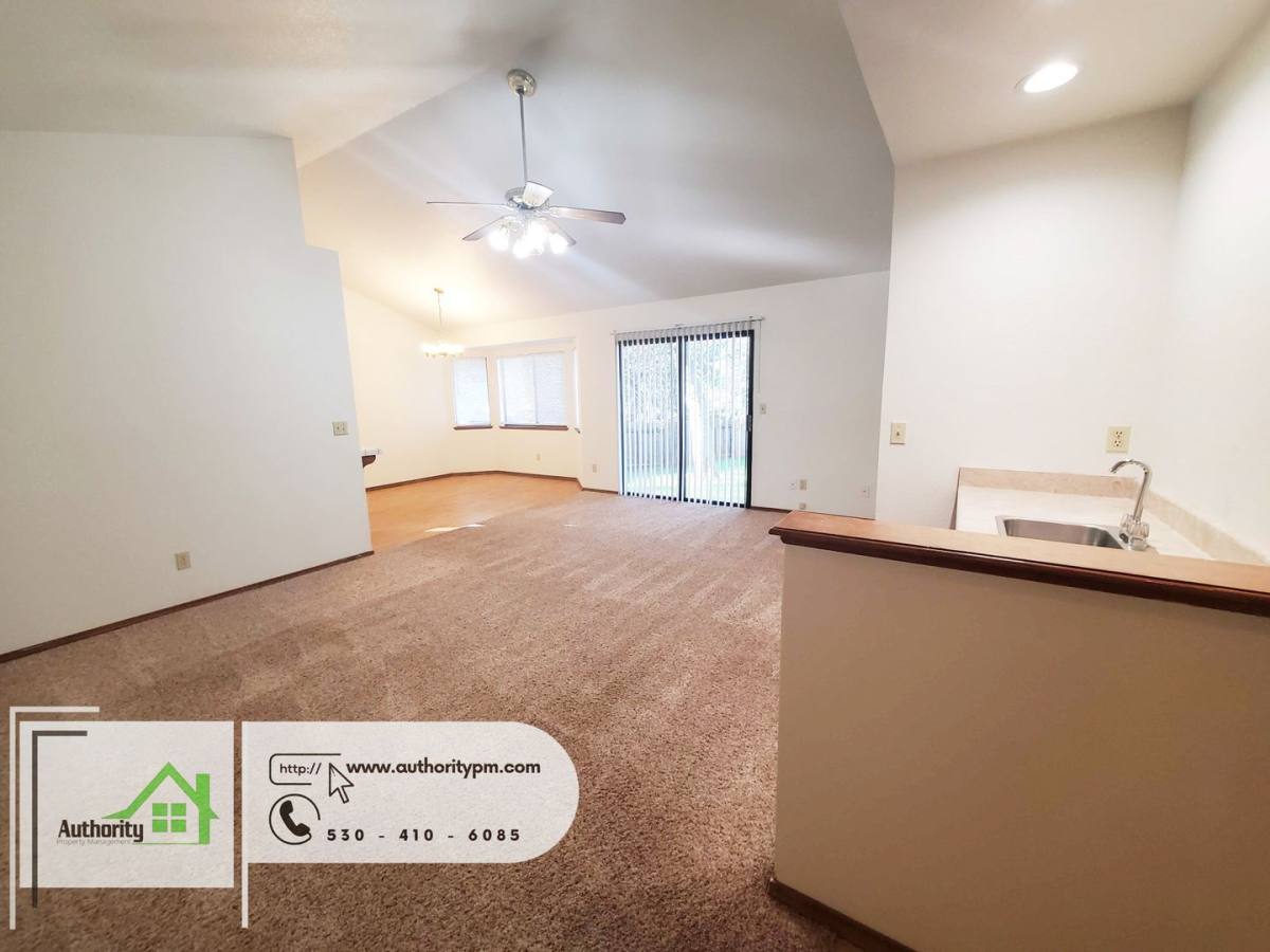 House for rent at 3996 Morningsun Dr, Redding, CA 96002