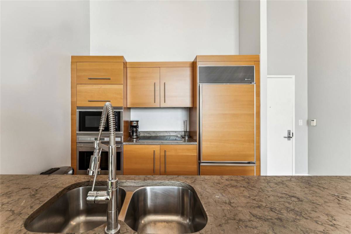 Apartment for rent at 465 Brickell Ave, Miami, FL 33131
