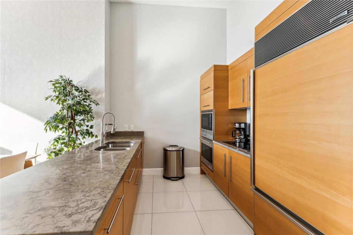 Apartment for rent at 465 Brickell Ave, Miami, FL 33131