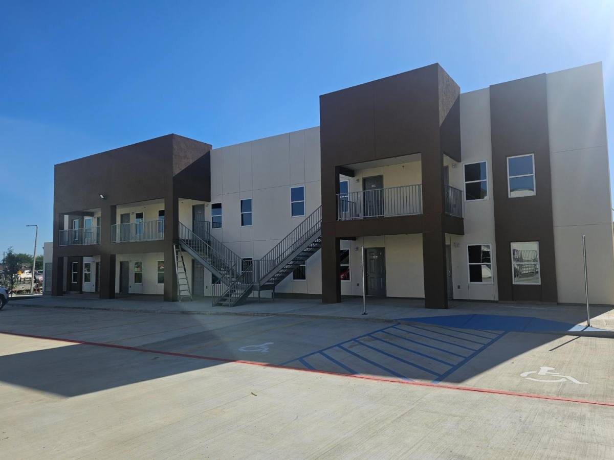 315 Dorel Dr #203, Laredo, TX 78043