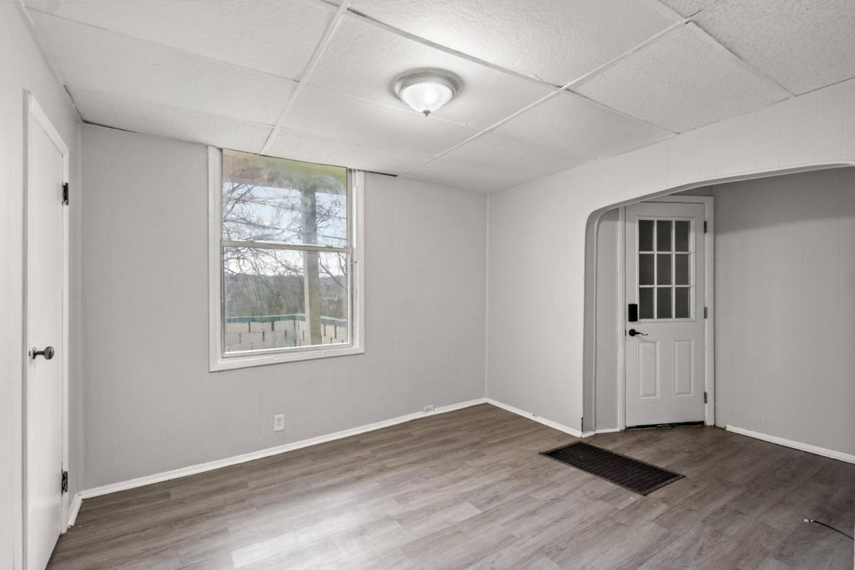 Apartment for rent at 772 E 10th St #1, Newport, KY 41071