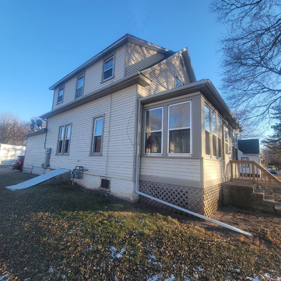 Apartment for rent at 445 N Plum St #101, Vermillion, SD 57069