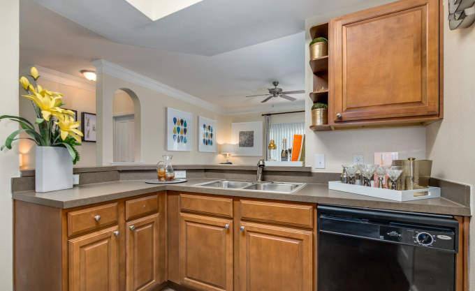 6464 E Sam Houston Parkway N #1047, Houston, TX 77049