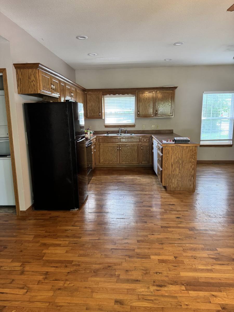 Townhouse for rent at 1203 S Smelter St, Pittsburg, KS 66762