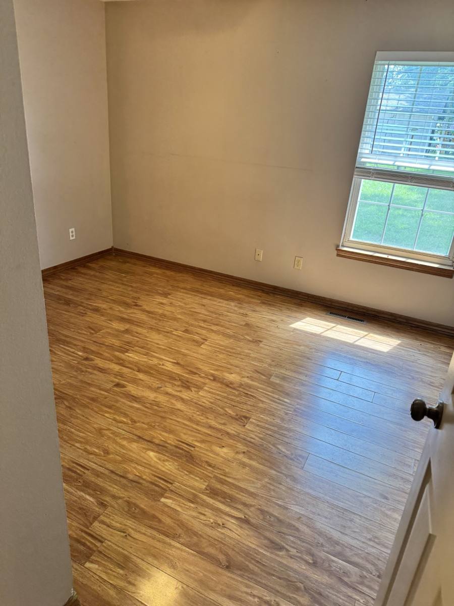 Townhouse for rent at 1203 S Smelter St, Pittsburg, KS 66762