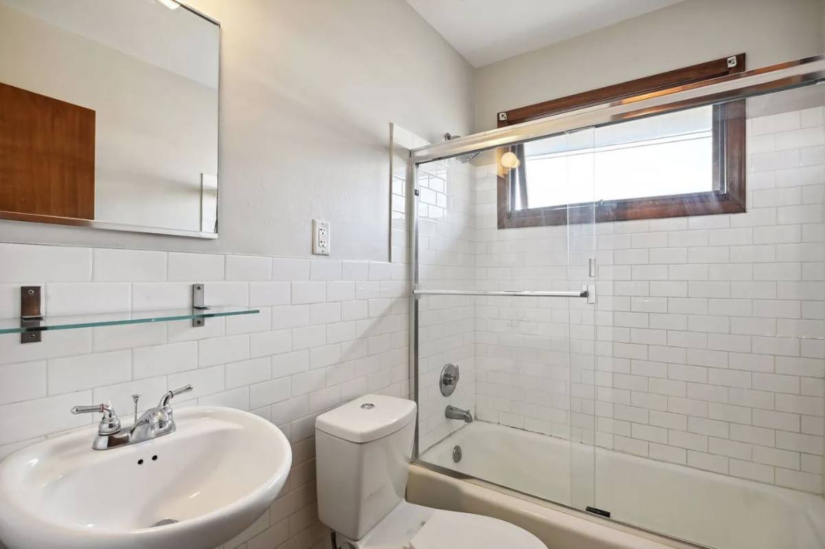 Apartment for rent at The Moline, 3146 Minnehaha Ave, Minneapolis, MN 55406