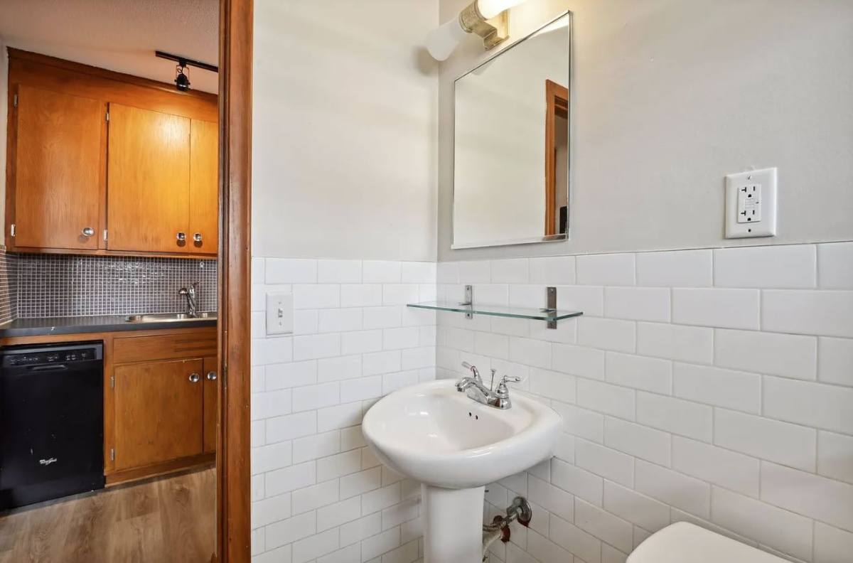 Apartment for rent at The Moline, 3146 Minnehaha Ave, Minneapolis, MN 55406