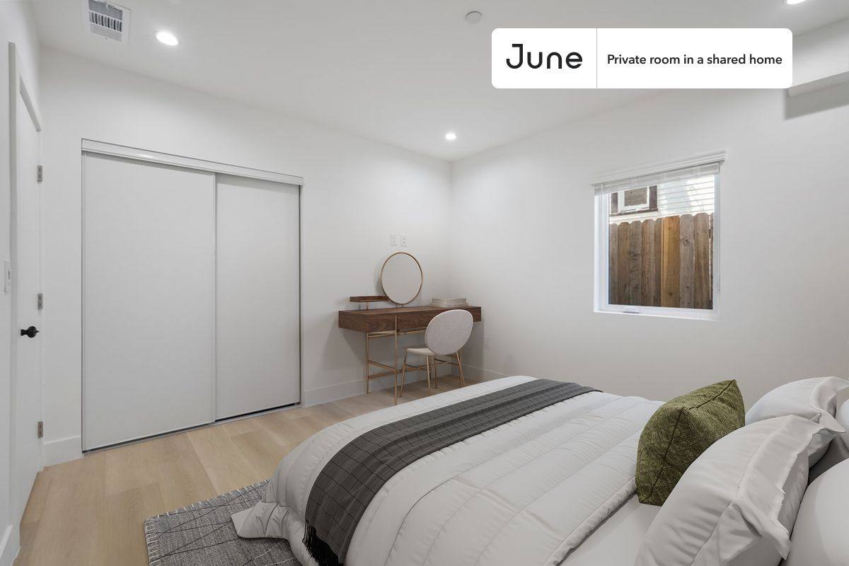 1321 N June St #C, Los Angeles, CA 90028