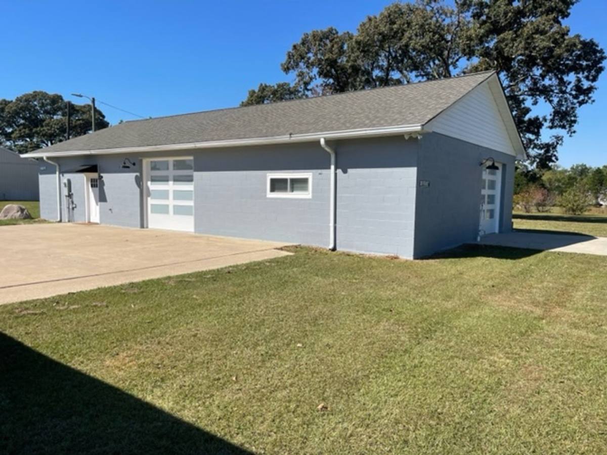 Apartment for rent at 6047-E Wayne Memorial Dr, Pikeville, NC 27863