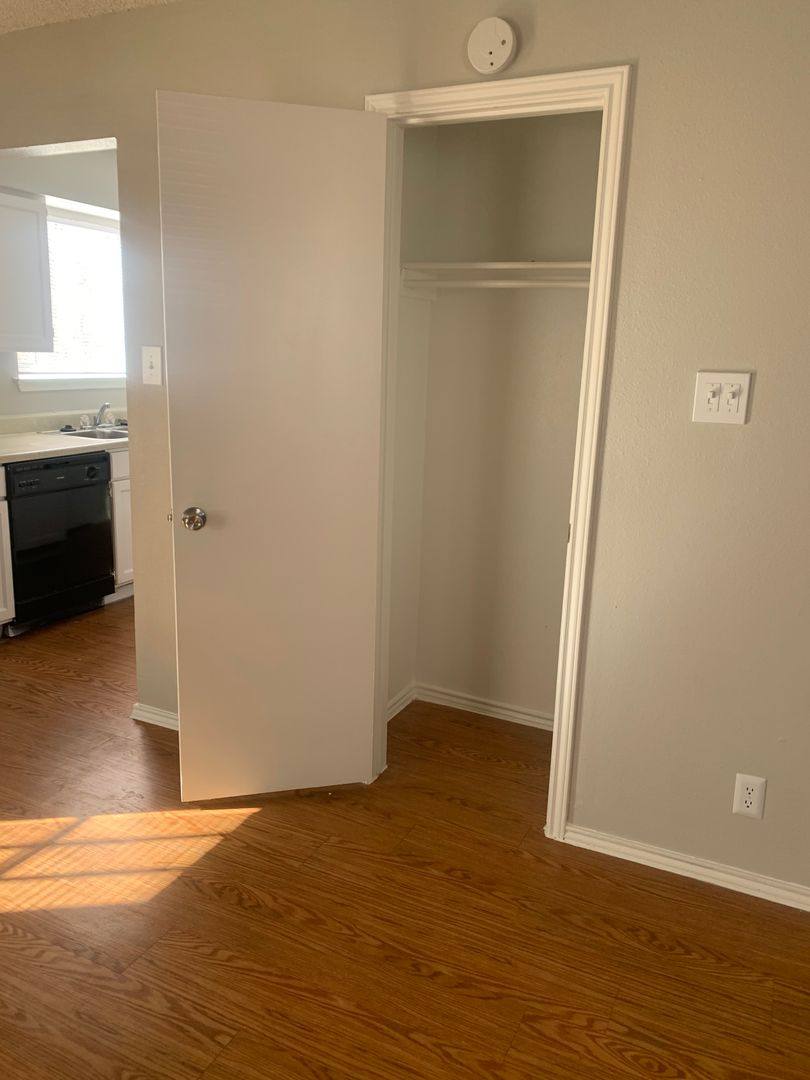 Apartment for rent at 7814-7816 Las Olas Blvd, San Antonio, TX 78250