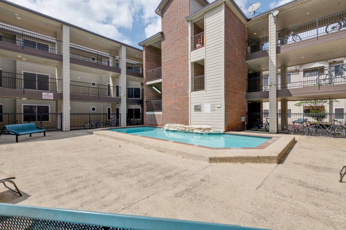 Apartment for rent at 501 W 26th St, Austin, TX 78705