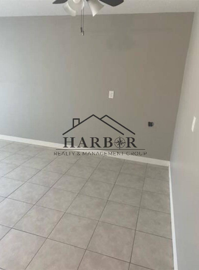 Apartment for rent at 900 14th St NW, Austin, MN 55912