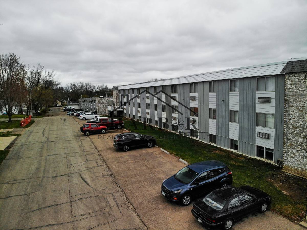 Apartment for rent at 900 14th St NW, Austin, MN 55912