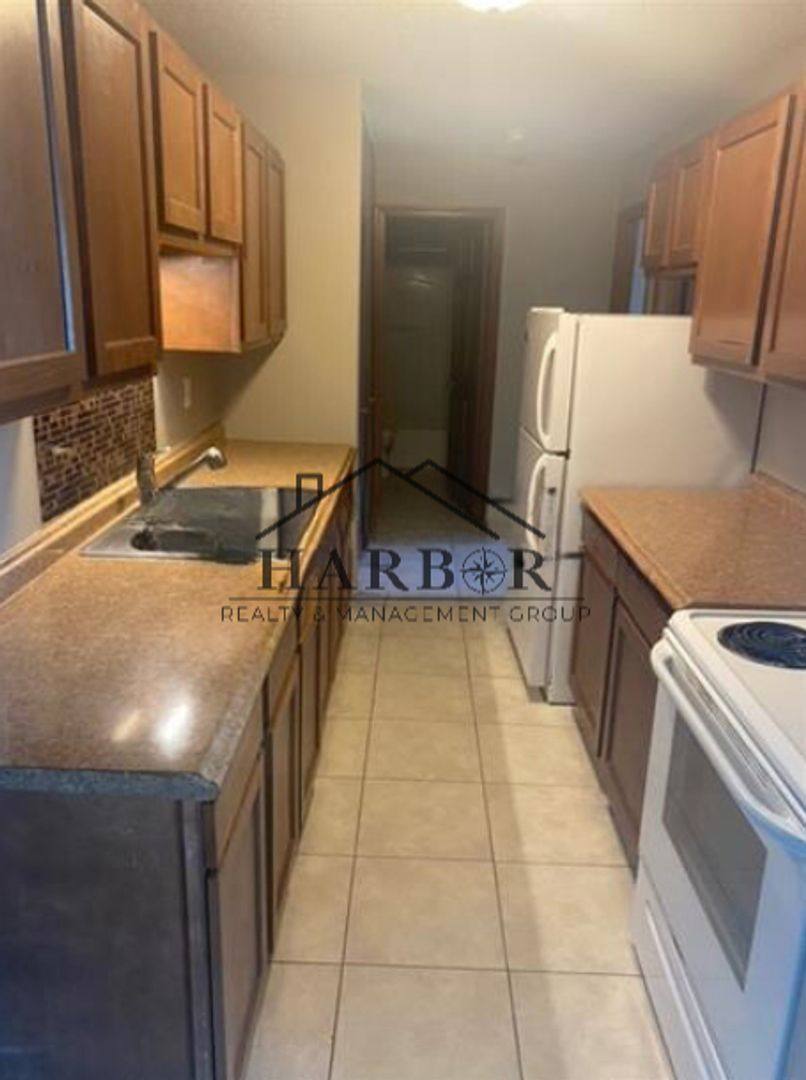 Apartment for rent at 900 14th St NW, Austin, MN 55912