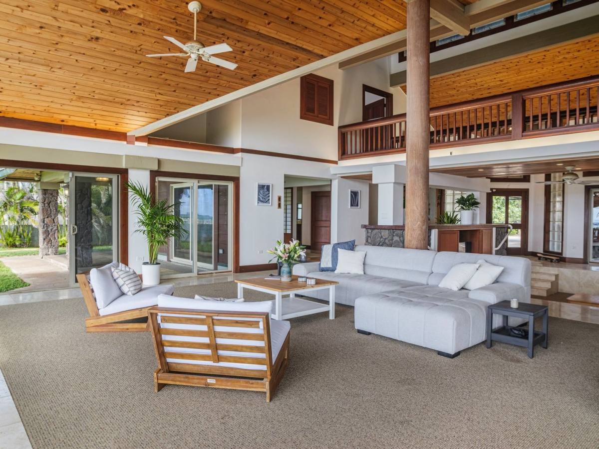 House for rent at 87-579 Farrington Highway, Waianae, HI 96792