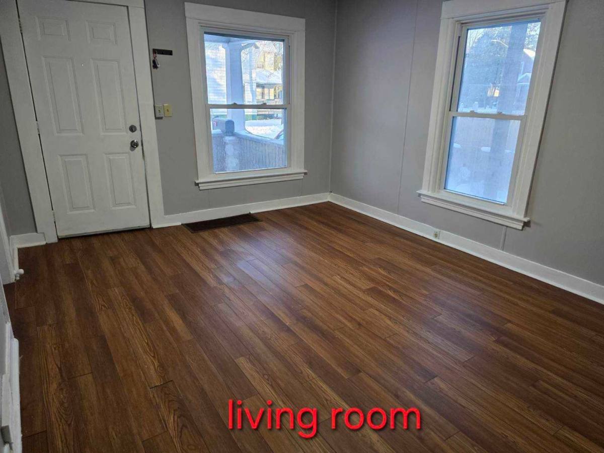 Apartment for rent at 1332 Poplar Place, Kalamazoo, MI 49001