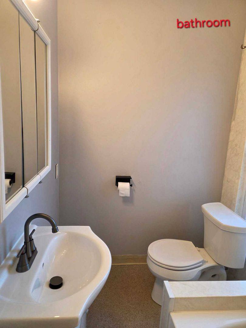 Apartment for rent at 1332 Poplar Place, Kalamazoo, MI 49001