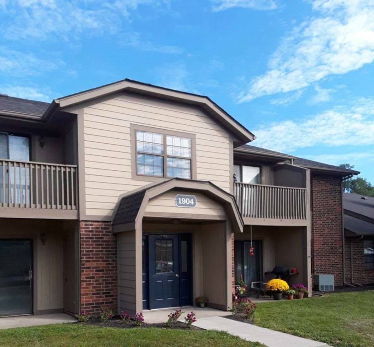 Apartment for rent at 1908 N Cross Lakes Circle #D, Anderson, IN 46012
