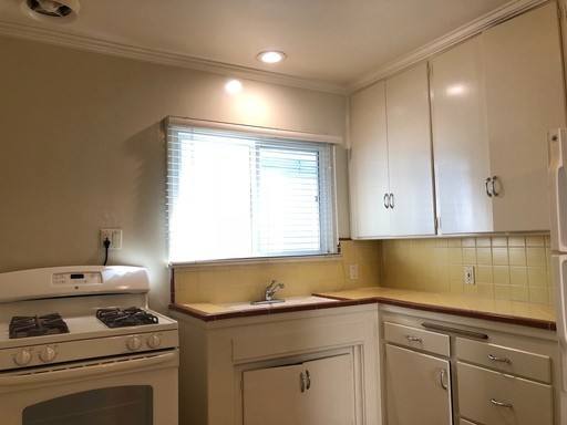 Apartment for rent at 1838 E 2nd St, Long Beach, CA 90802
