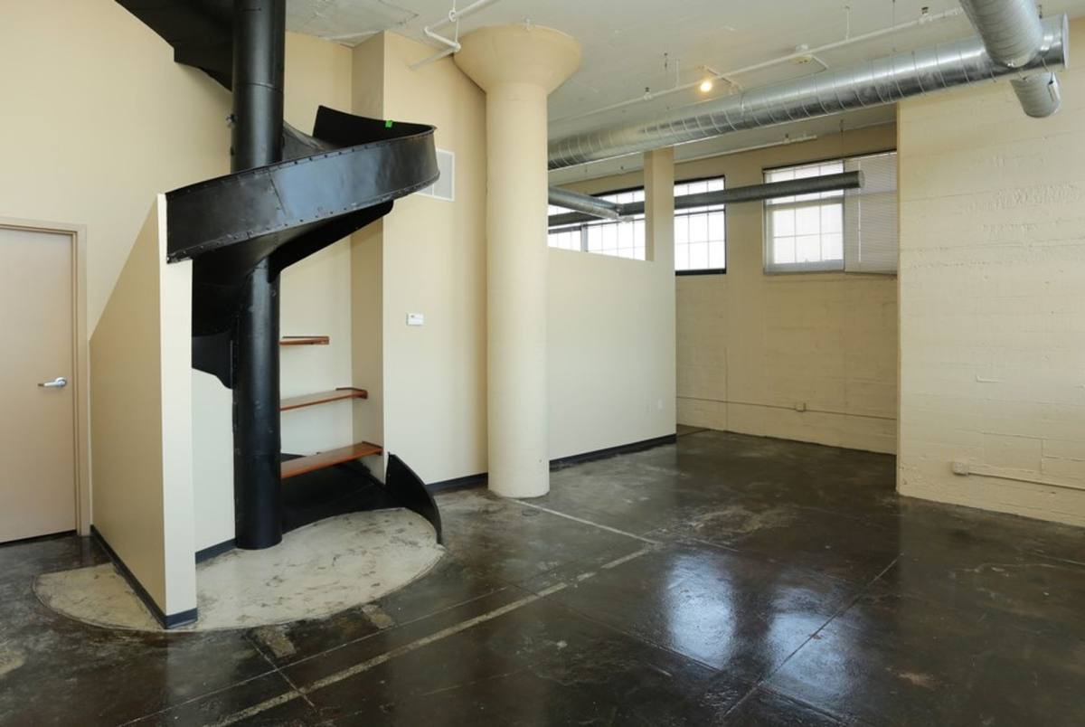 Apartment for rent at 230 W Willow St, Syracuse, NY 13202