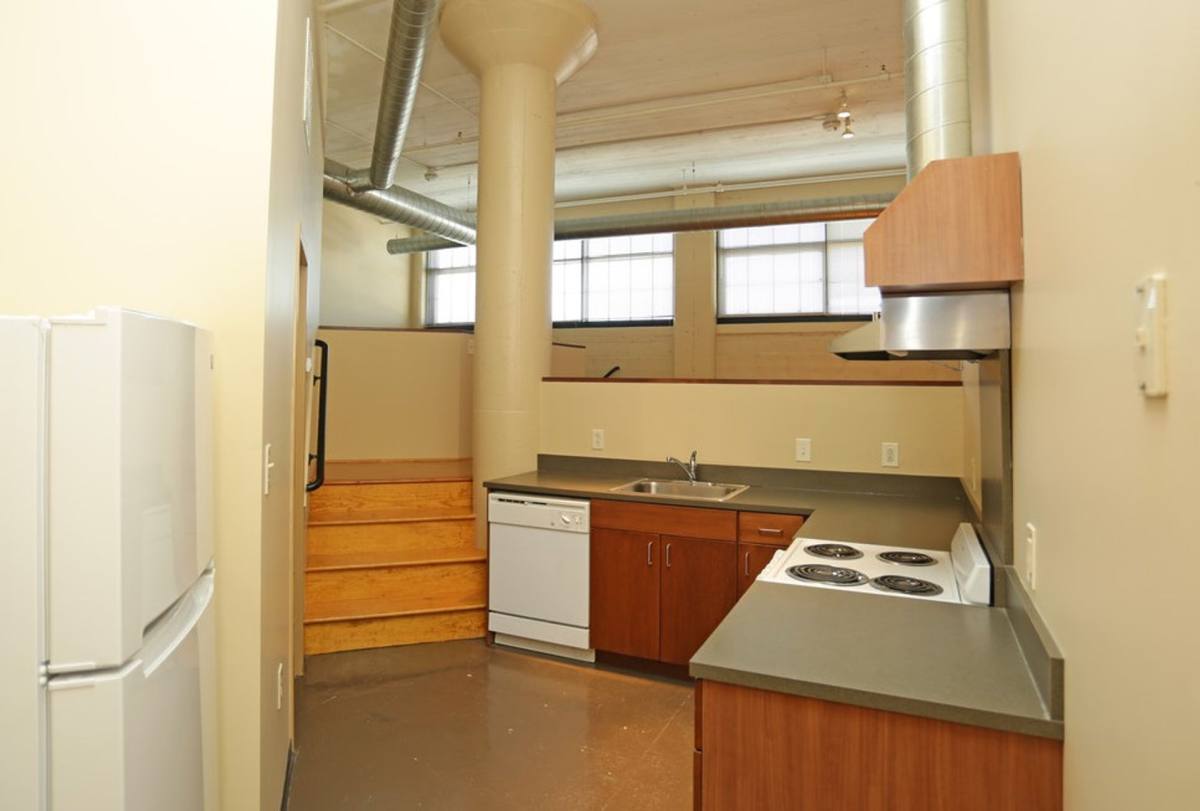 Apartment for rent at 230 W Willow St, Syracuse, NY 13202