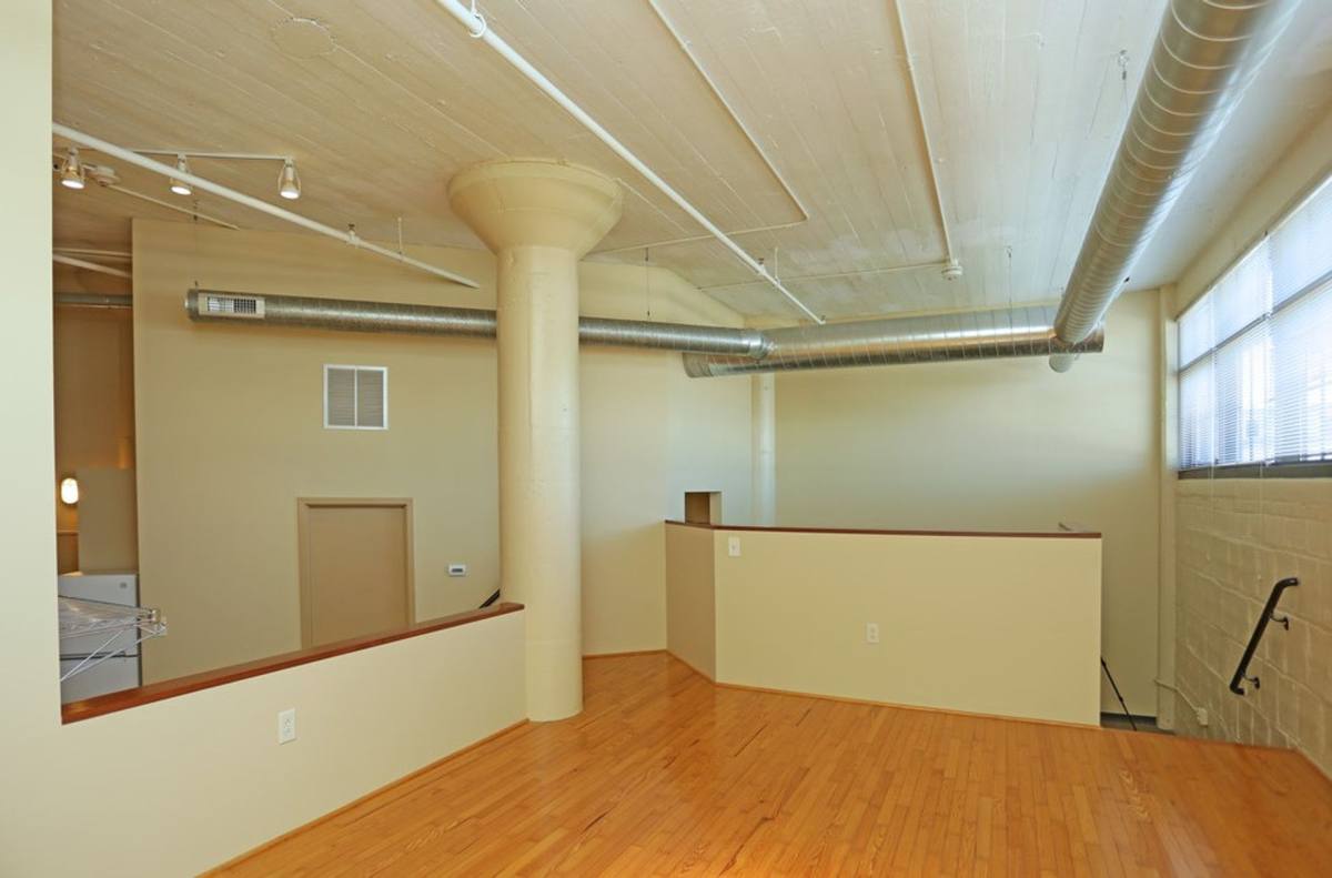 Apartment for rent at 230 W Willow St, Syracuse, NY 13202