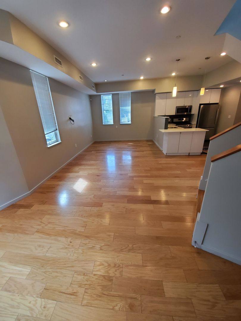 Townhouse for rent at 61 Glenville Ave #5, Allston, MA 02134