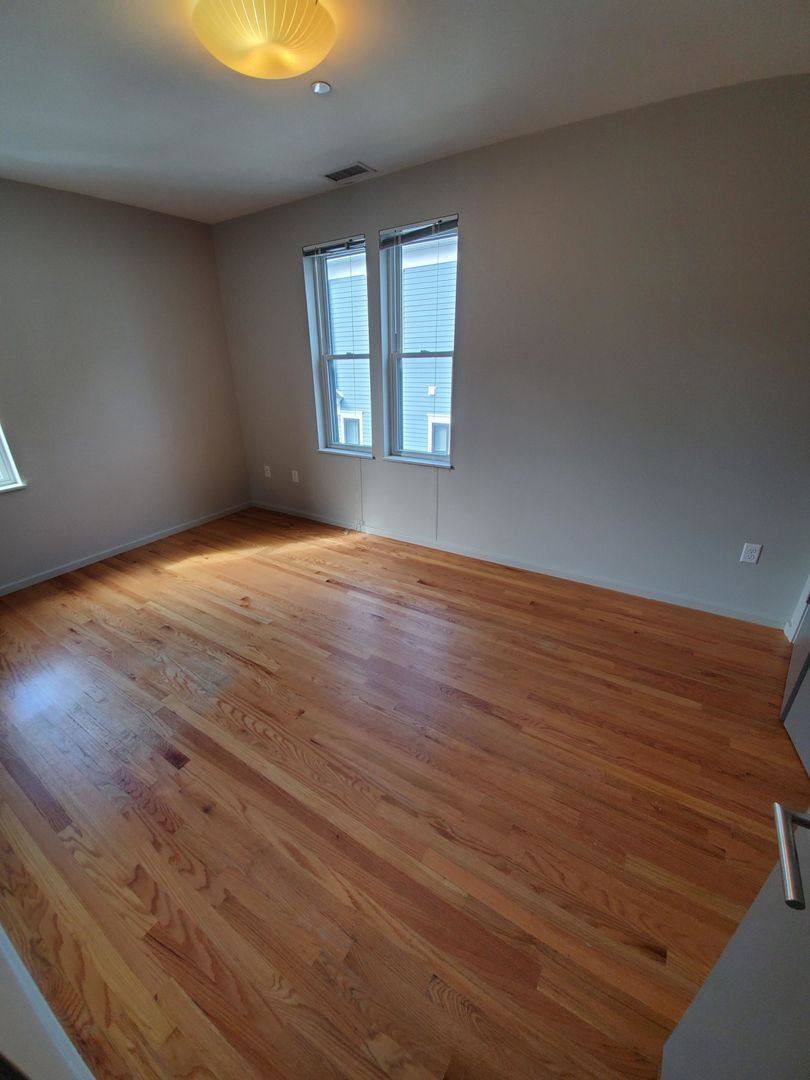 Townhouse for rent at 61 Glenville Ave #5, Allston, MA 02134