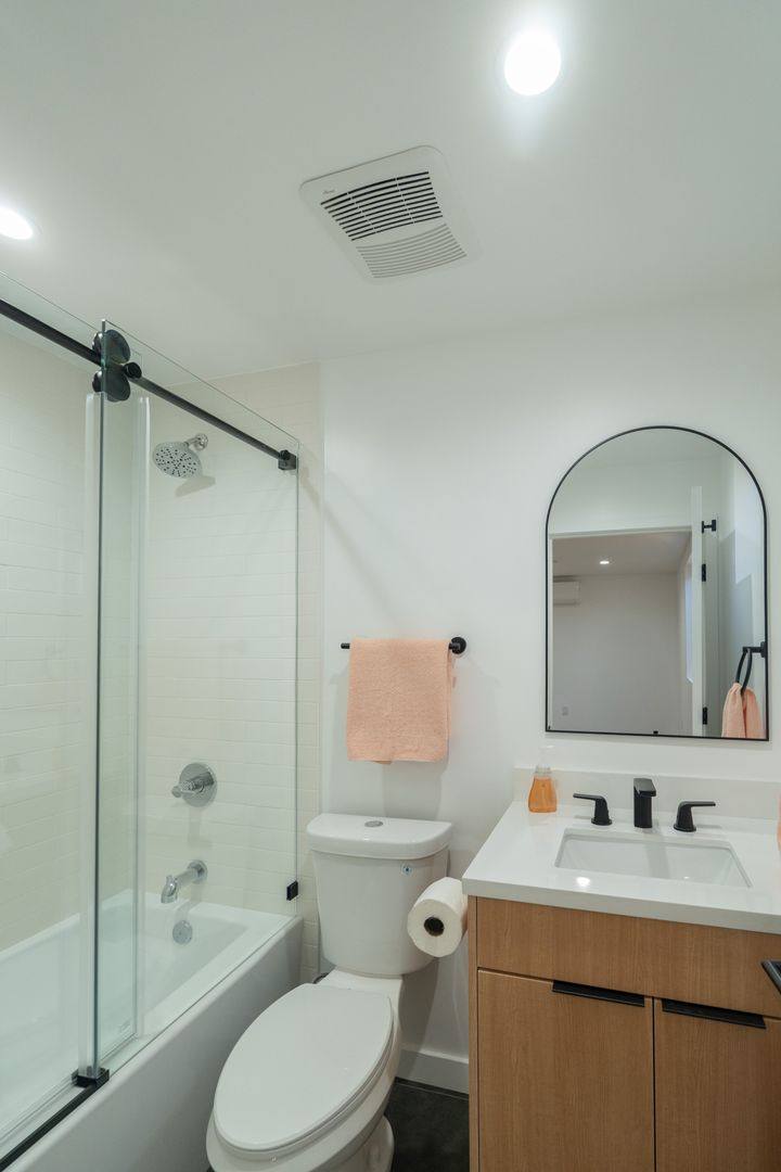 Apartment for rent at 921 New York Dr, Altadena, CA 91001